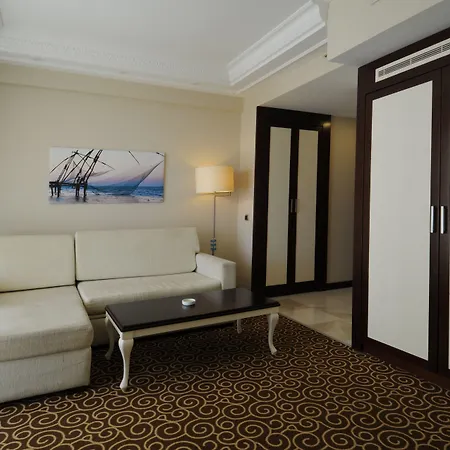 Goldcity Apartment *